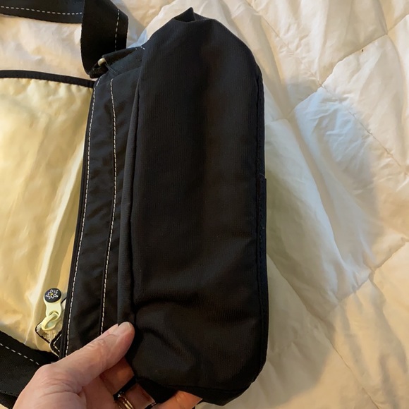 Sherpani Purse - Picture 10 of 10